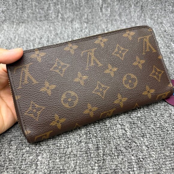 LOUIS VUITTON Zippy Brown Monogram Canvas Wallet 399-082225 - Picture 3 of 12